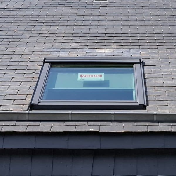 Remplacement et création de fenêtres de toit pour améliorer luminosité et isolation réalisée par Galais Isolation