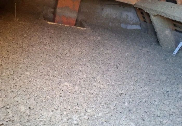 Laine de roche ROCKWOOL soufflée dans les combles perdus à Parthenay-de-Bretagne (35)